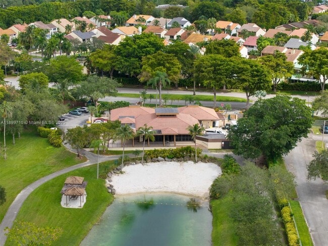 Building Photo - 9724 Hammocks Blvd