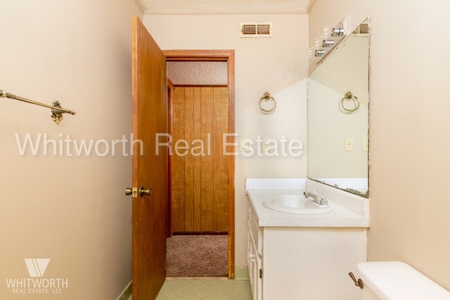 Building Photo - 3807 Sheffield Ct