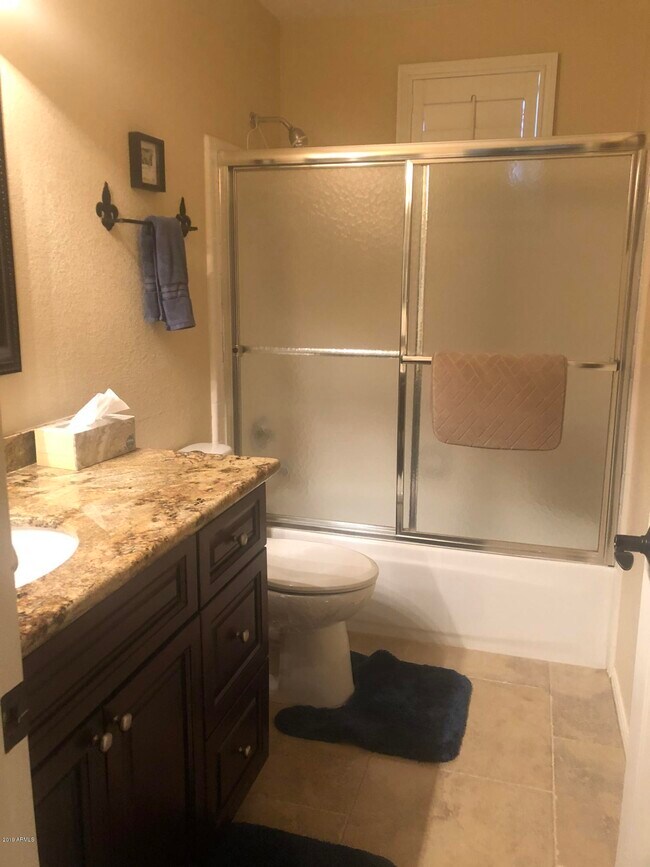 Building Photo - 3923 N 151st Ave