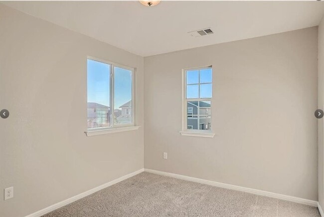 Building Photo - 304 Cane River Rd