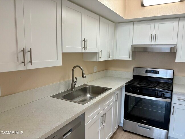 Building Photo - 5144 Longfellow Way