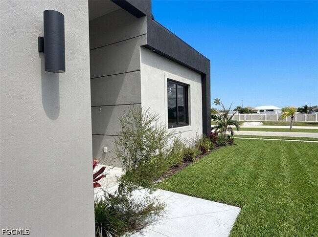 Building Photo - 3046 NW 41st Pl