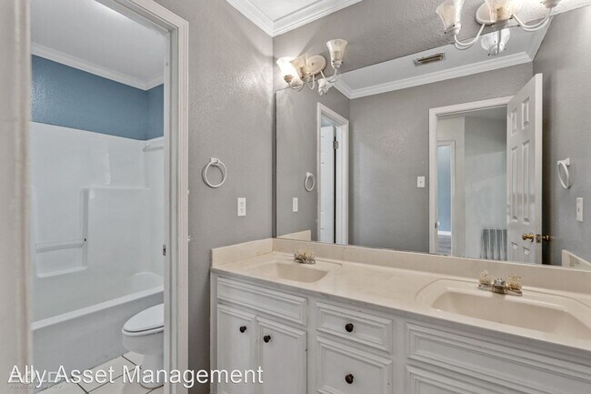 Building Photo - 4 br, 2 bath House - 5917 Clearview Circle