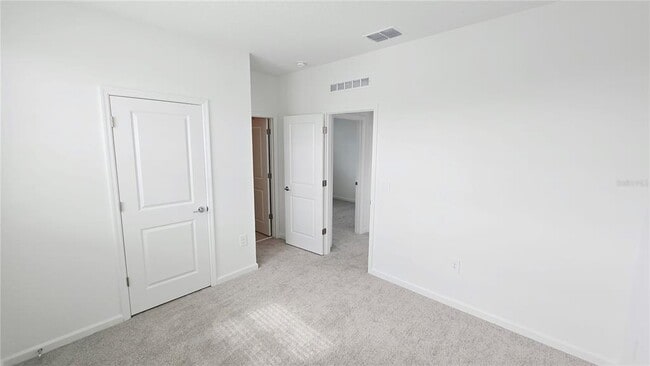 Building Photo - 724 Squire Ave