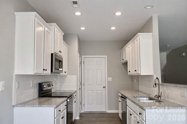 Building Photo - 9646 Walkers Glen Dr NW