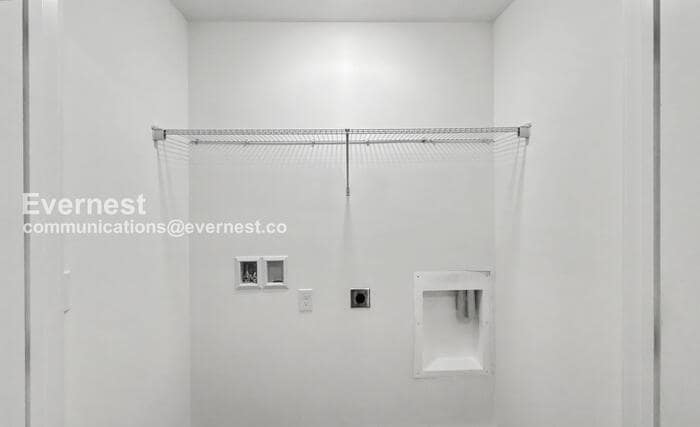 Building Photo - 12088 Chilly Dr