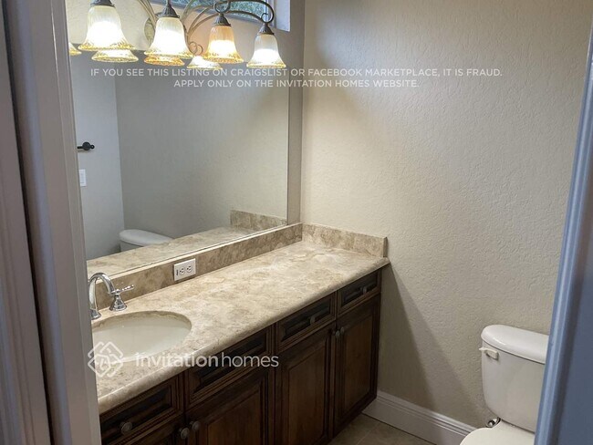 Building Photo - 400 Veracliff Ct