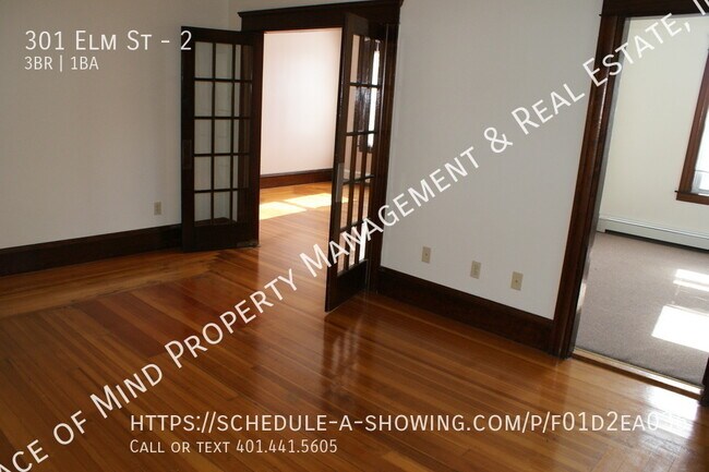 Building Photo - 301 Elm St