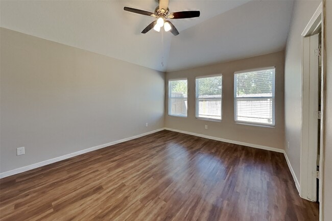 Building Photo - 16716 Foursquare Dr