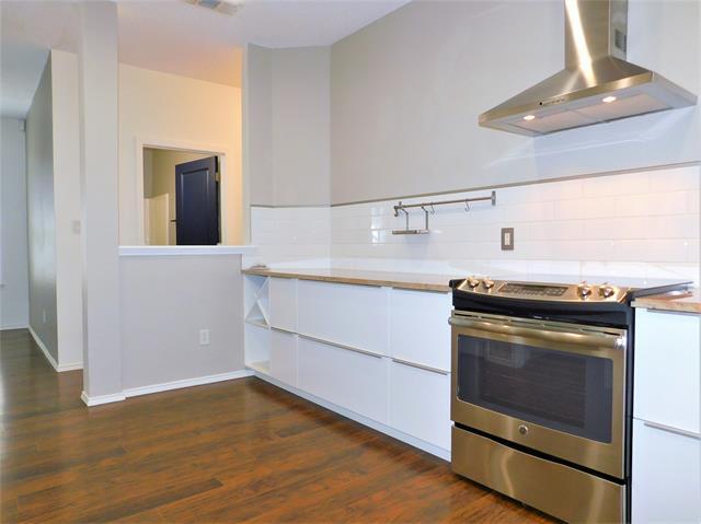 Building Photo - 717 Pace Dr
