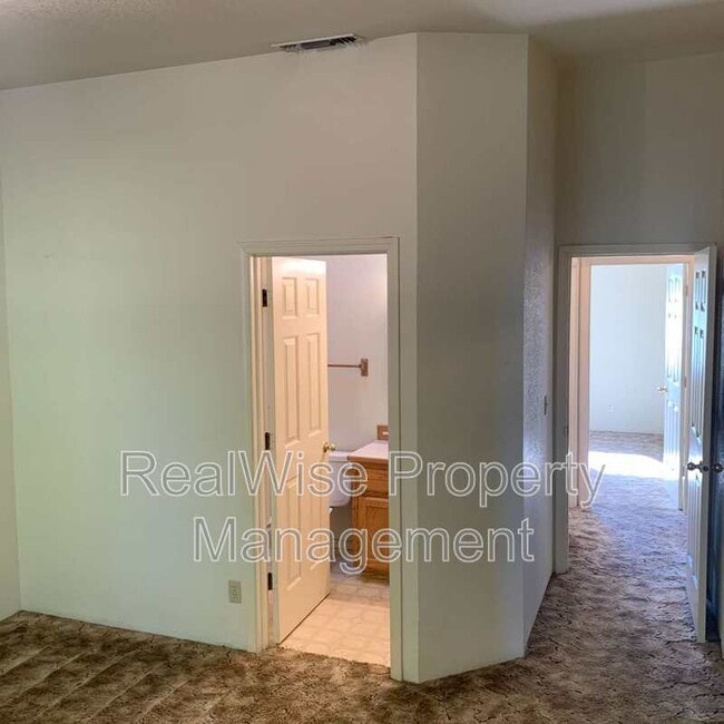 Building Photo - 1467 Cameo Ct