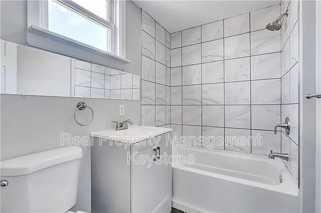 Building Photo - 5159 Keystone St