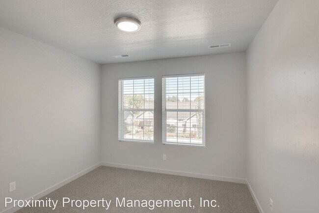 Building Photo - 3 br, 2.5 bath House - 11218 W. Knightsbri...