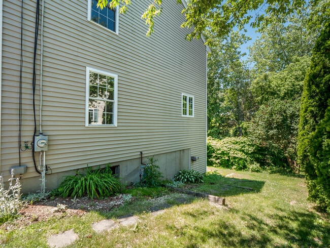 Building Photo - 90A Loxwood St