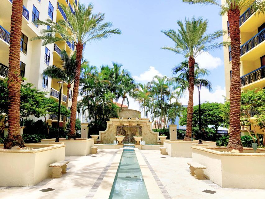 7th floor gardens - 801 S Olive Ave
