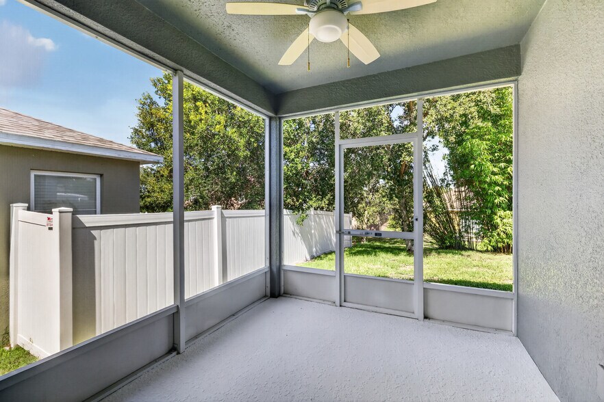 Building Photo - 345 Red Kite Dr