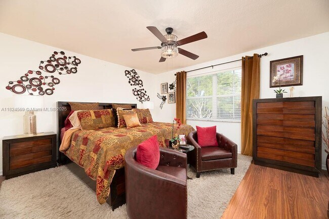 Building Photo - 4832 SW 159th Ave