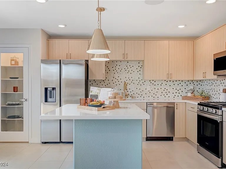 Building Photo - 909 Cadence Vw Wy