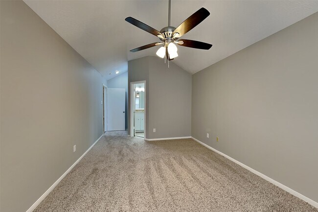 Building Photo - 17326 Masonridge Dr