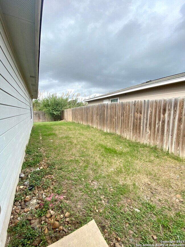 Building Photo - 207 Carranza St