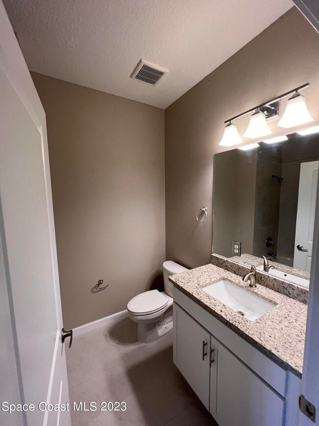 Building Photo - 3930 Playa Del Sol Dr