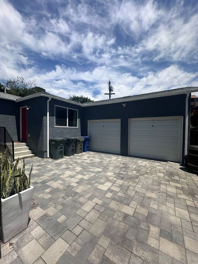 Building Photo - 4477-4479 Palm Avenue