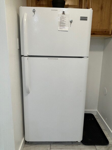 Building Photo - 3720 W Grandview Ave