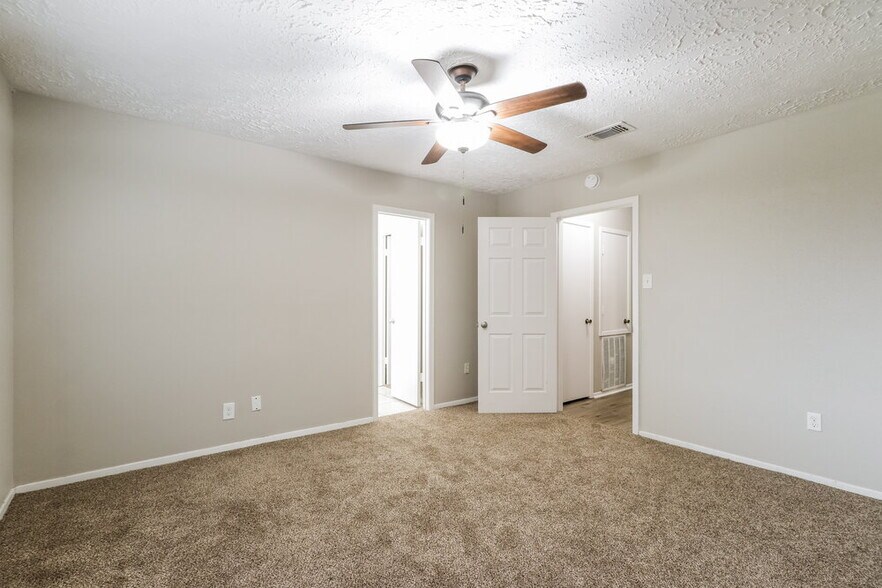 Building Photo - 3435 Cheaney Dr