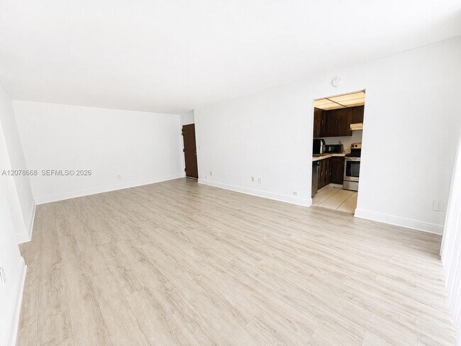 Building Photo - 486 NW 165th St