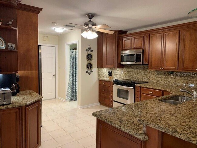 Building Photo - 310 Caicos Dr