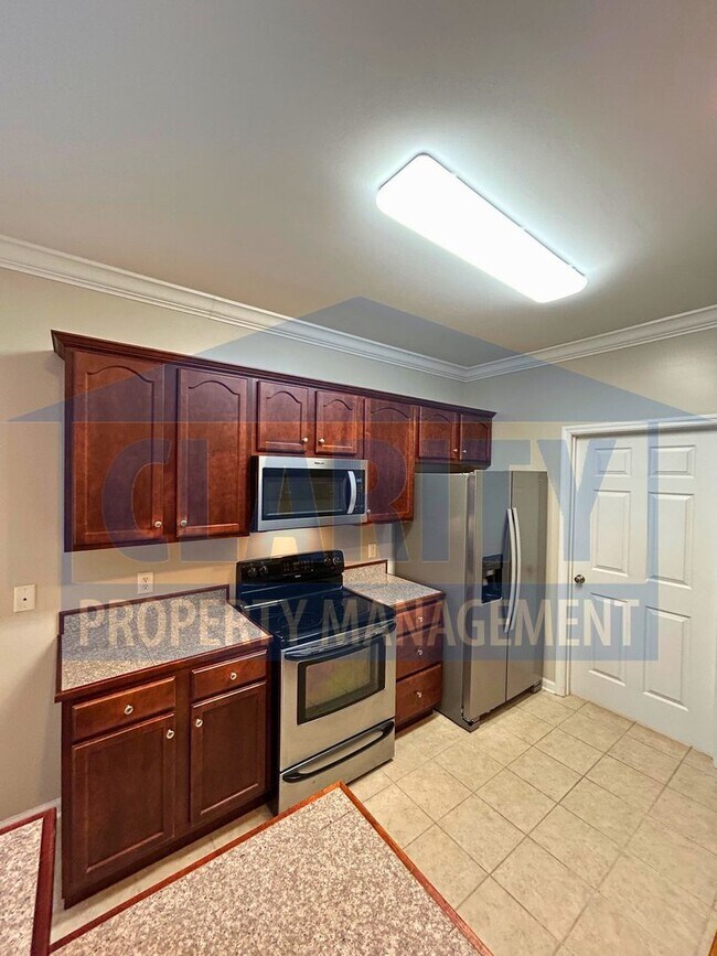 Building Photo - Beautiful 3-bedroom home!