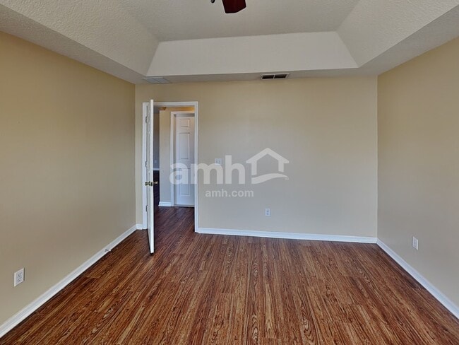Building Photo - 831 Shore Breeze Way
