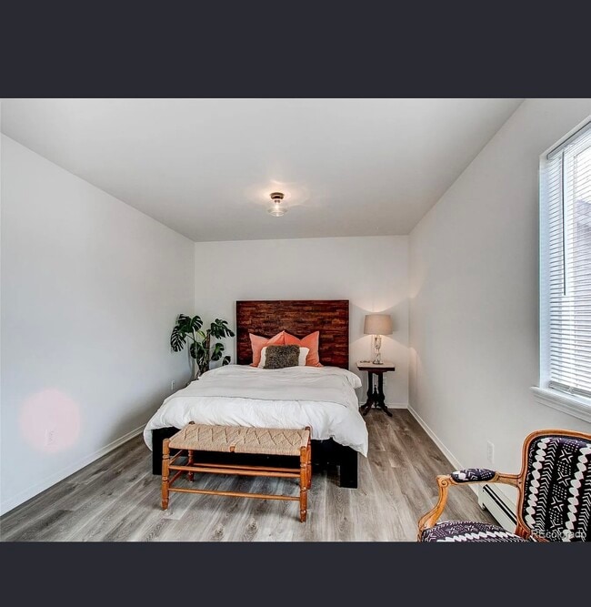 Building Photo - 473 N Banner St