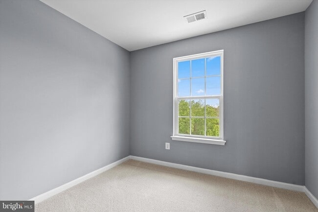 Building Photo - 6190 Willow Pl