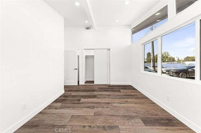 Building Photo - 13010 Hartland St