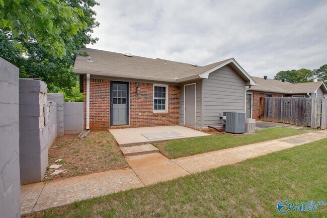 Building Photo - 8146 Oldfield Rd SW
