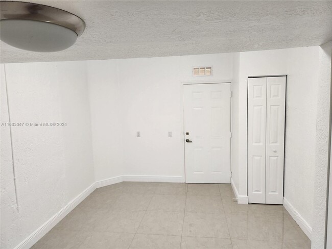 Building Photo - 14034 SW 272nd St