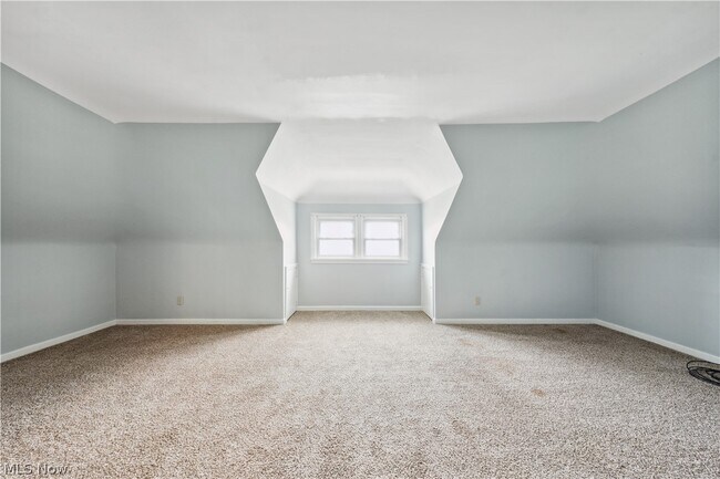 Building Photo - 3740 E 151st St