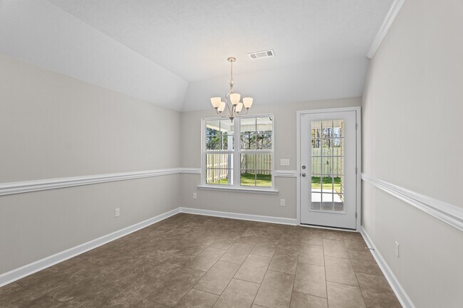 Building Photo - 1321-1321 Elbron Dr