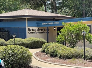 Building Photo - 2811 SW Archer Rd