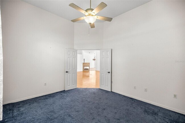 Building Photo - 482 W Fenway Dr