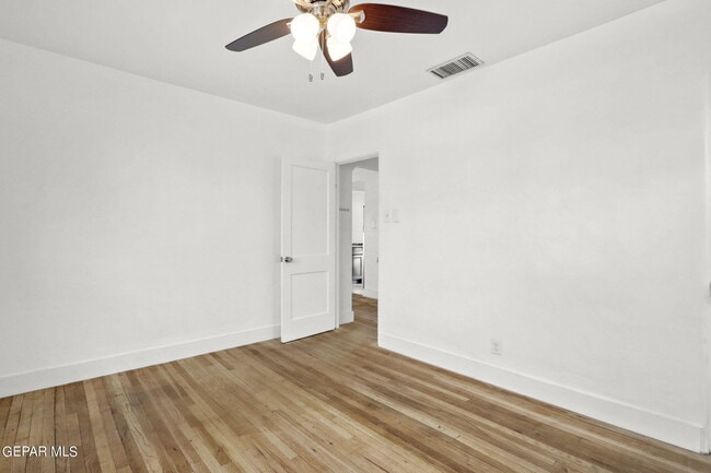 Building Photo - 2105 Happer St