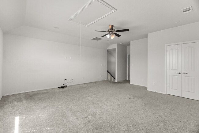 Building Photo - 7312 La Escolara Ranch Rd