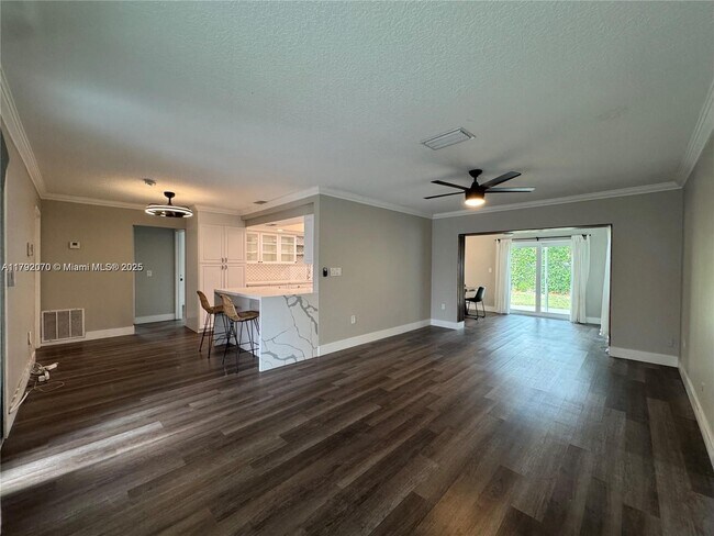 Primary Photo - 2631 NW 94th Ave
