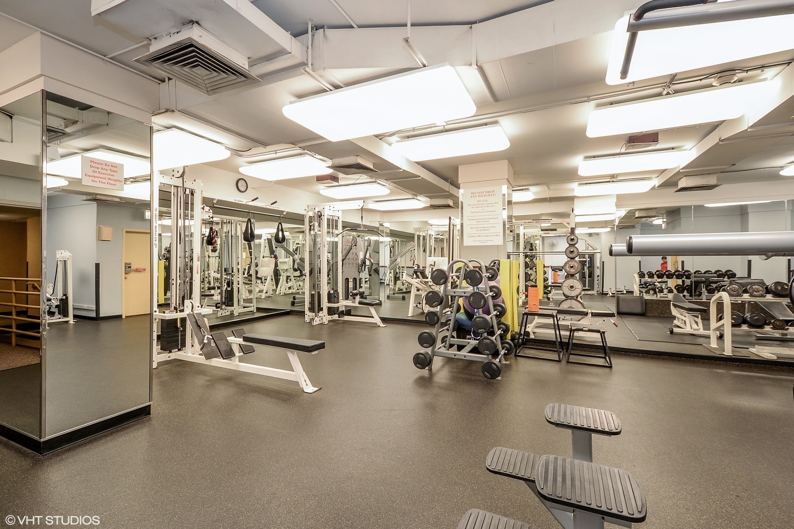 Building Photo - 211 E Ohio St