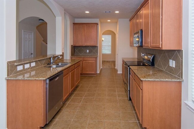 Building Photo - 5301 Summer Spring Ln