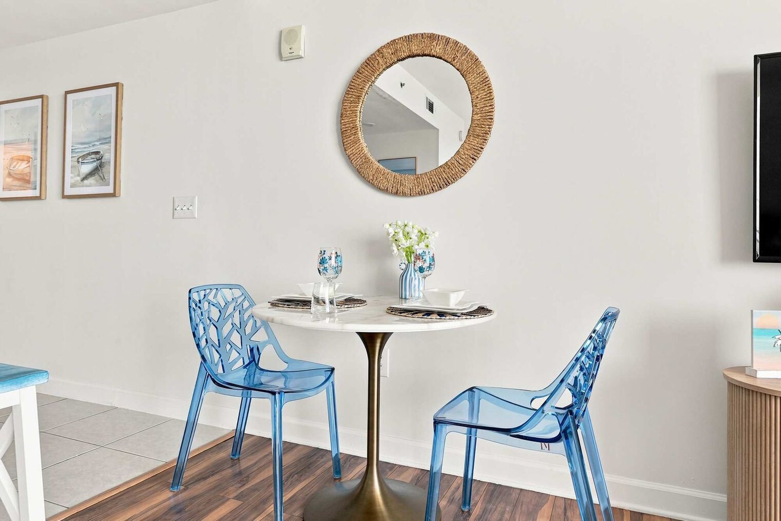 Building Photo - 17729 Front Beach Rd