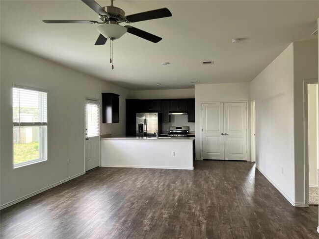 Building Photo - 7501 Ivy Trellis Trl