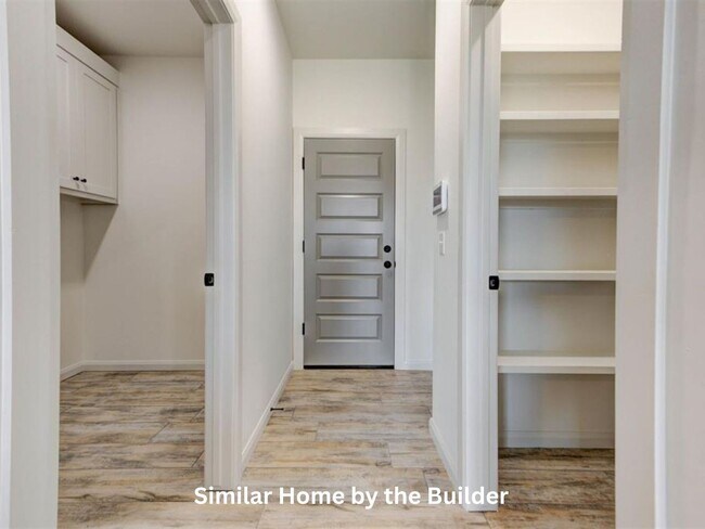 Building Photo - Stunning New Home in Mustang w/ 3-Car Garage