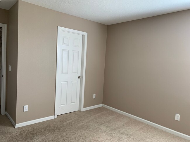 Building Photo - Single Family Home Westyn Bay